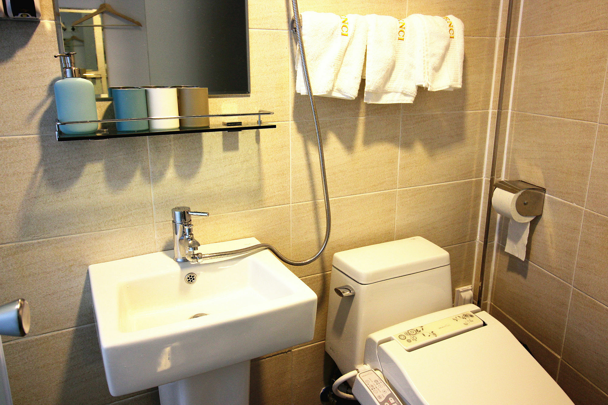 Khách sạn Philstay Myeongdong
